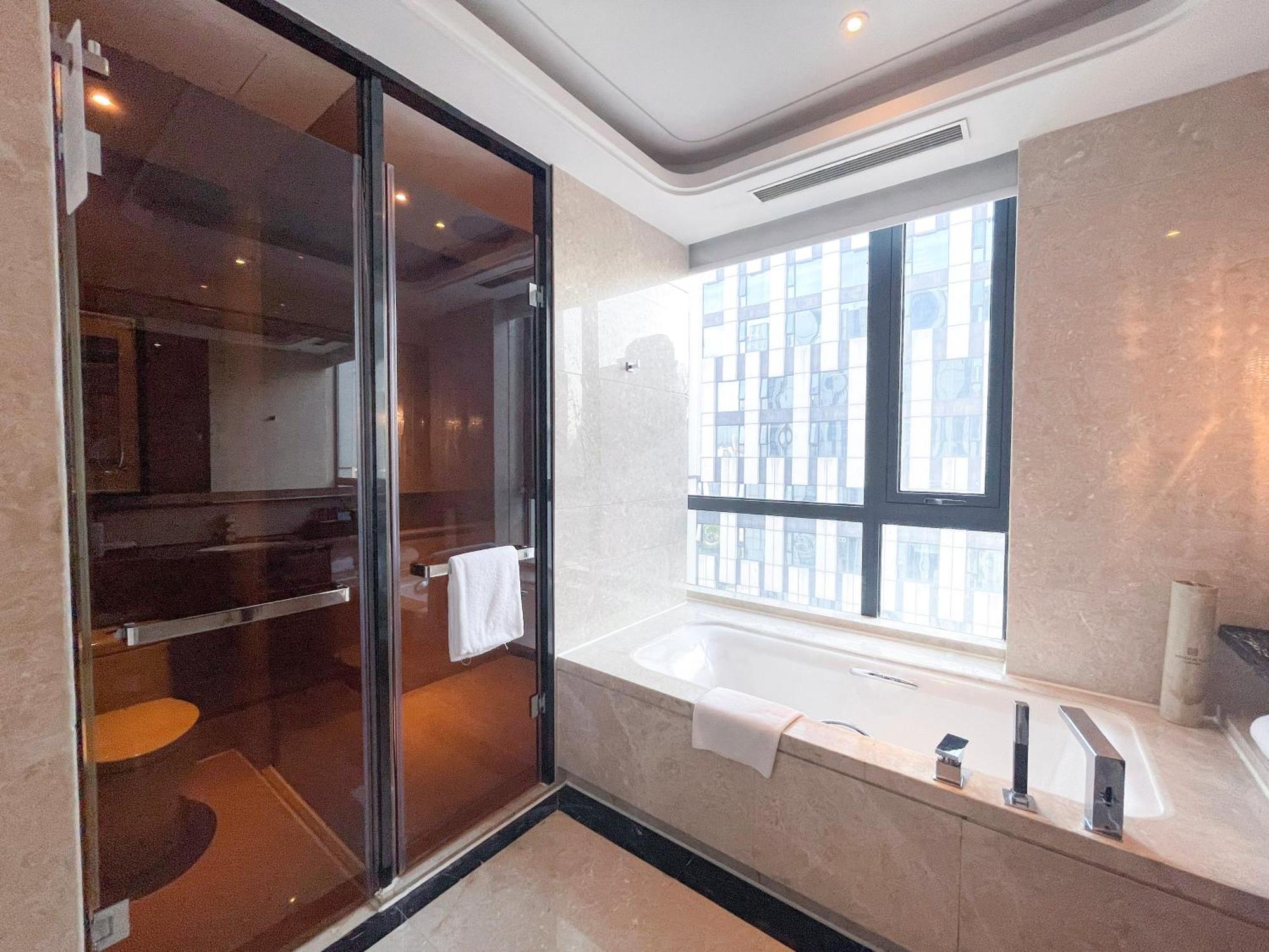 Hotel Wanda Realm Longyan Esterno foto